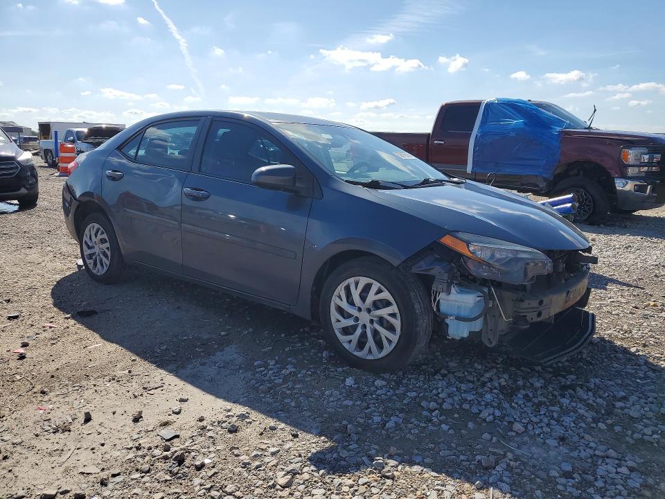 52016996 :رقم المزاد ، 5YFBURHE3HP576328 vin ، 2017 Toyota Corolla مزاد بيع