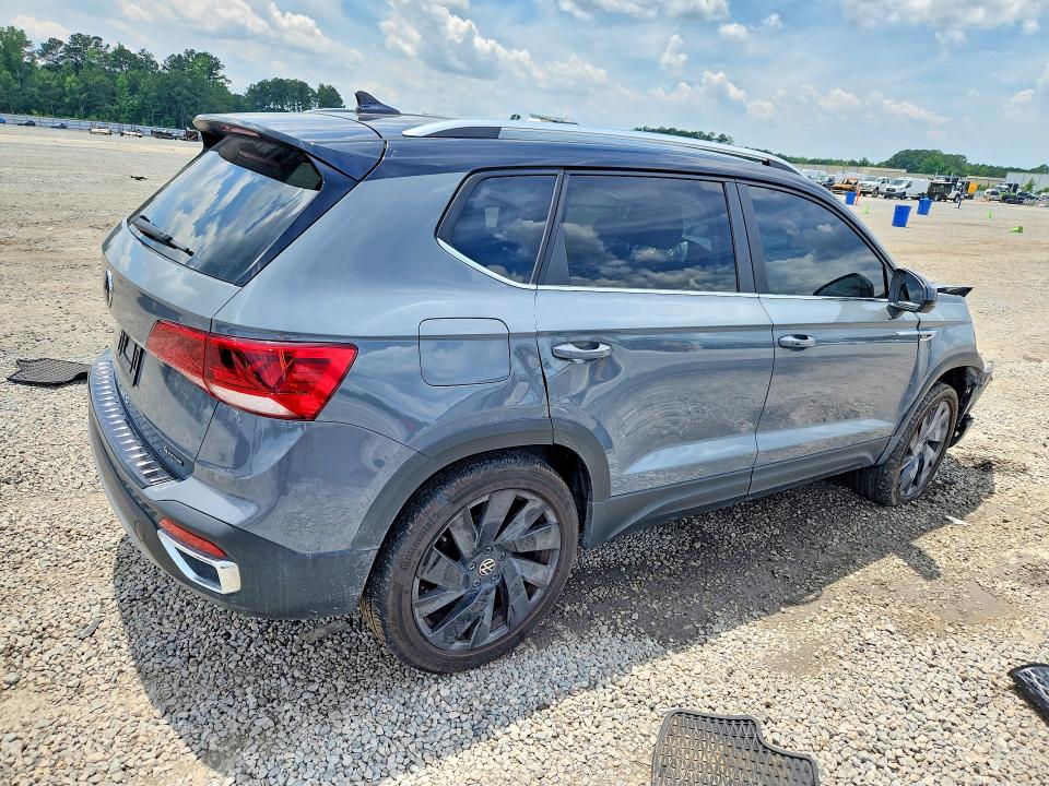 53219066 :رقم المزاد ، 3VVVX7B28RM020775 vin ، 2024 Volkswagen Taos مزاد بيع