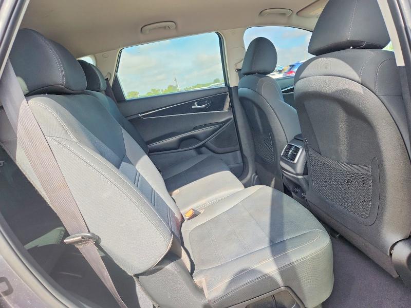 Продажа на аукционе авто 2020 Kia Sorento, vin: 5XYPG4A52LG671549, номер лота: 55547596