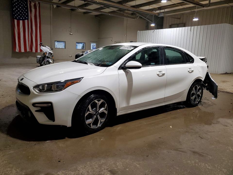 52520426 :رقم المزاد ، 3KPF24ADXKE085663 vin ، 2019 Kia Forte مزاد بيع