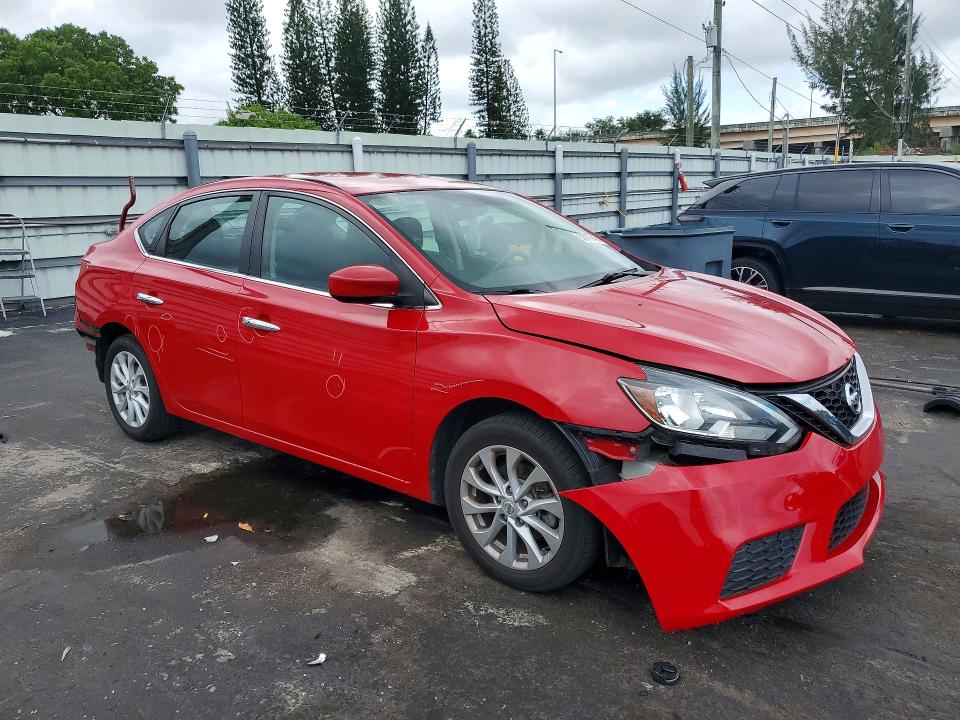 53777436 :رقم المزاد ، 3N1AB7AP0JL612502 vin ، 2018 Nissan Sentra مزاد بيع