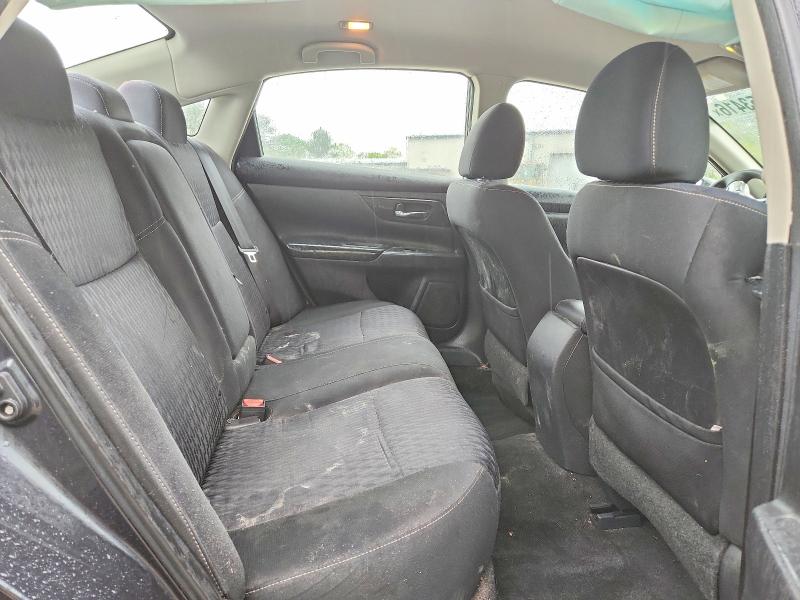 Продаж на аукціоні авто 2018 Nissan Altima, vin: 1N4AL3APXJC472110, номер лоту: 53353416