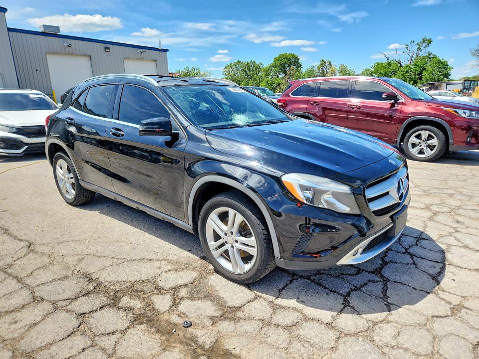 52032346 :رقم المزاد ، WDCTG4GB8HJ286204 vin ، 2017 Mercedes-benz Gla مزاد بيع
