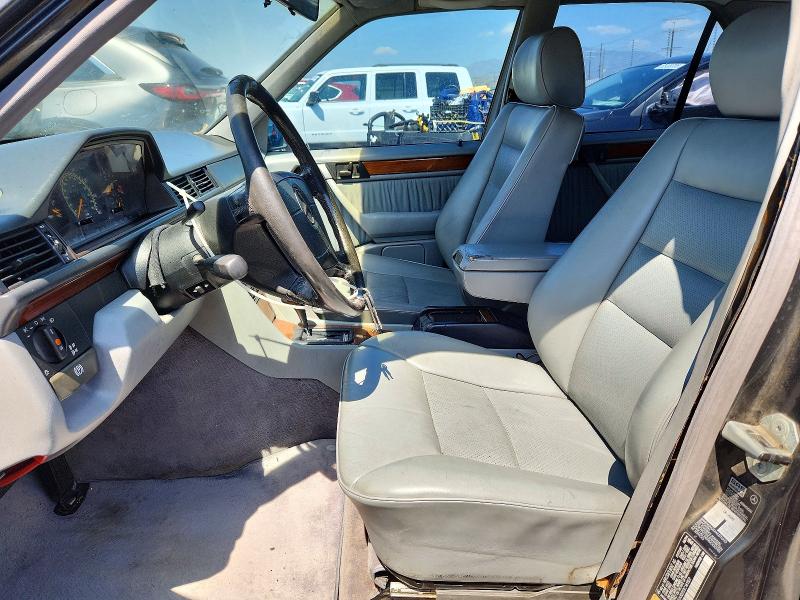 1995 Mercedes-benz E მანქანა იყიდება აუქციონზე, vin: WDBEA32E3SC161357, აუქციონის ნომერი: 51912846