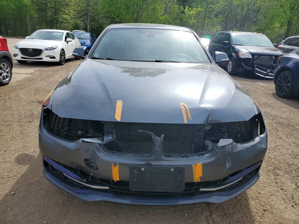 54671956 :رقم المزاد ، WBA8D9C58JEM31819 vin ، 2018 Bmw 330 مزاد بيع