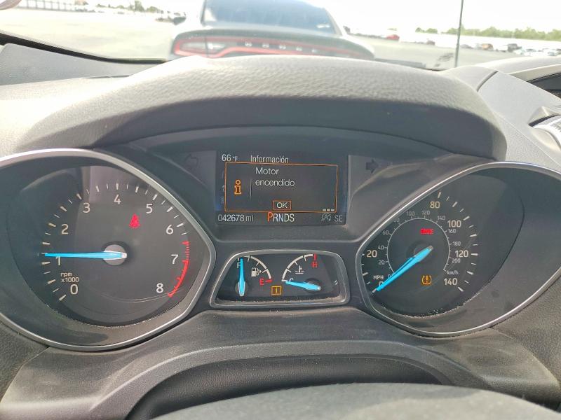 Продажа на аукционе авто 2017 Ford Escape, vin: 1FMCU0GD8HUB02902, номер лота: 55427436