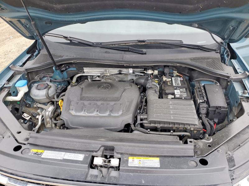 53637946 :رقم المزاد ، 3VV2B7AX1MM153949 vin ، 2021 Volkswagen Tiguan مزاد بيع