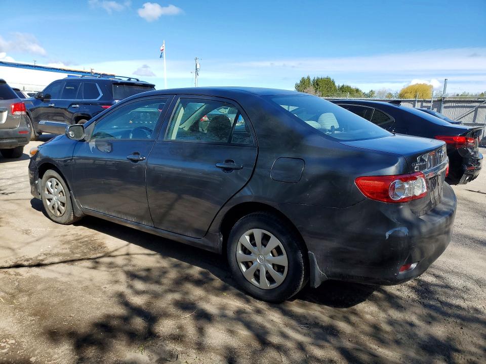 52693406 :رقم المزاد ، 2T1BU4EE3BC749165 vin ، 2011 Toyota Corolla مزاد بيع