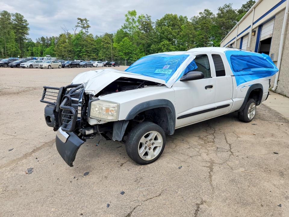 2005 Dodge Dakota მანქანა იყიდება აუქციონზე, vin: 1D7HW42N45S178108, აუქციონის ნომერი: 52954076