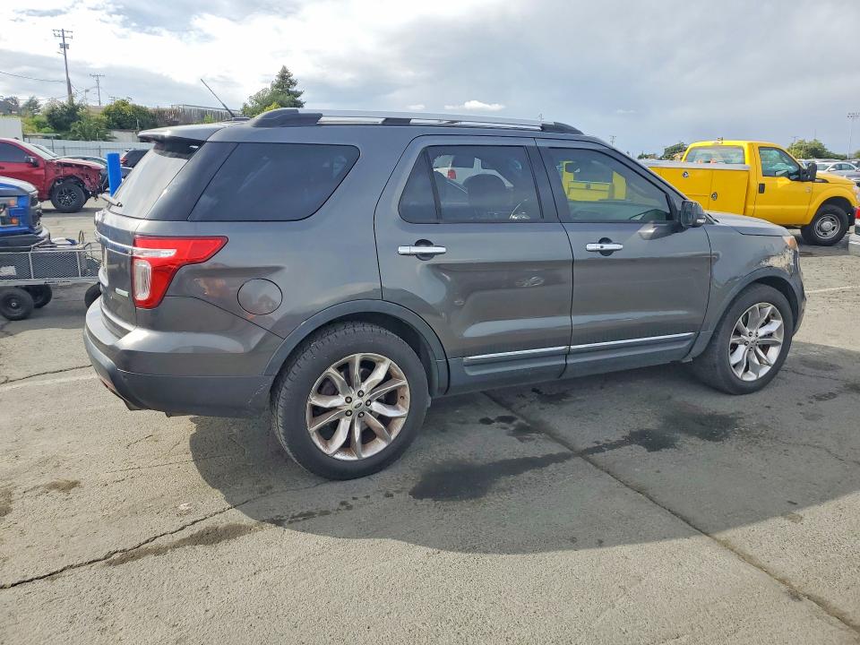 Продажа на аукционе авто 2015 Ford Explorer, vin: 1FM5K7F92FGB83122, номер лота: 55118226