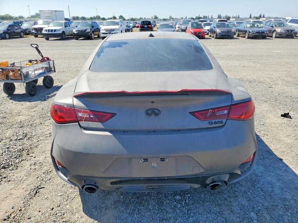 52679306 :رقم المزاد ، JN1FV7EKXJM530200 vin ، 2018 Infiniti Q60 مزاد بيع