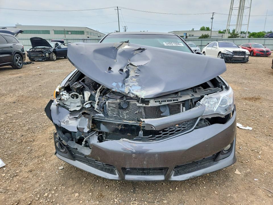 54851696 :رقم المزاد ، 4T1BF1FK2EU339389 vin ، 2014 Toyota Camry مزاد بيع