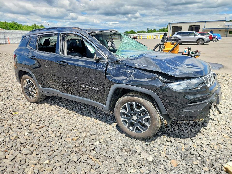 2022 Jeep Compass მანქანა იყიდება აუქციონზე, vin: 3C4NJDBB0NT113594, აუქციონის ნომერი: 55244266