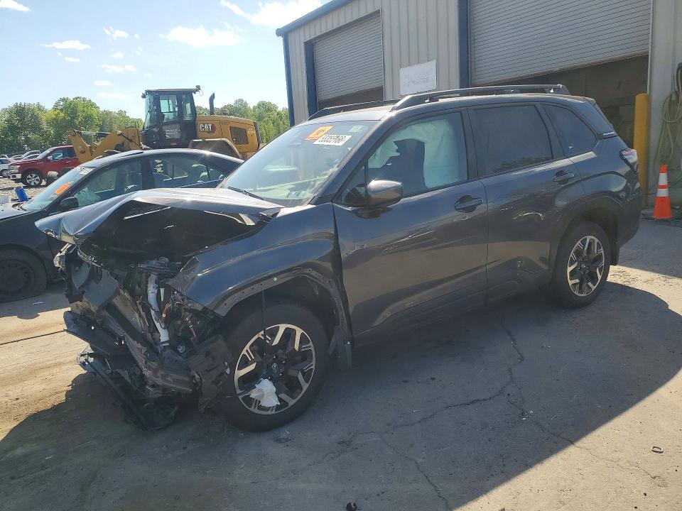 Auction sale of the 2025 Subaru Forester, vin: JF2SLDBC2SH565452, lot number: 55355166
