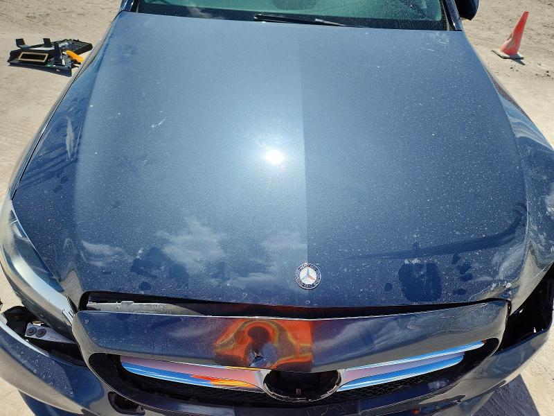 53887646 :رقم المزاد ، 55SWF4JB2FU044736 vin ، 2015 Mercedes-benz C مزاد بيع