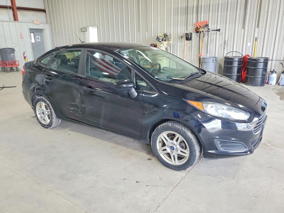 53947526 :رقم المزاد ، 3FADP4BJ3JM131499 vin ، 2018 Ford Fiesta مزاد بيع