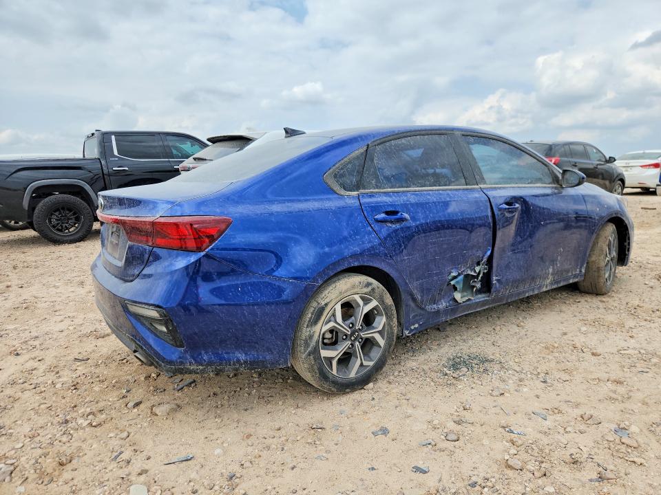 2021 Kia Forte მანქანა იყიდება აუქციონზე, vin: 3KPF24AD9ME370194, აუქციონის ნომერი: 54152326