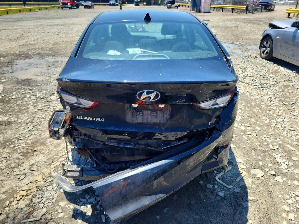 53384146 :رقم المزاد ، 5NPD84LF2JH334732 vin ، 2018 Hyundai Elantra مزاد بيع