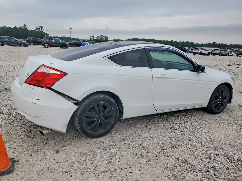 52915756 :رقم المزاد ، 1HGCS1B86AA002736 vin ، 2010 Honda Accord مزاد بيع
