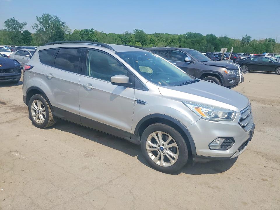 2017 Ford Escape მანქანა იყიდება აუქციონზე, vin: 1FMCU9GD0HUC88679, აუქციონის ნომერი: 54254686
