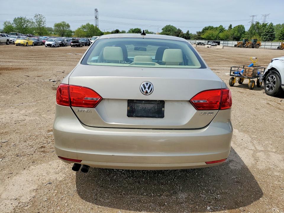 54001616 :رقم المزاد ، 3VWDX7AJ4DM282138 vin ، 2013 Volkswagen Jetta مزاد بيع