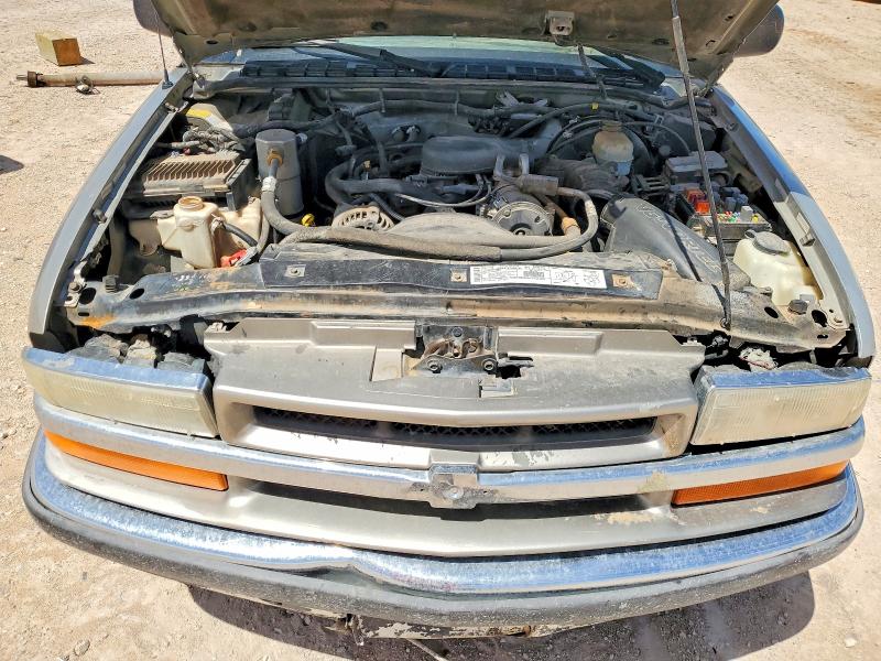 Auction sale of the 2000 Chevrolet Blazer, vin: 1GNCS13W4YK165103, lot number: 52417616