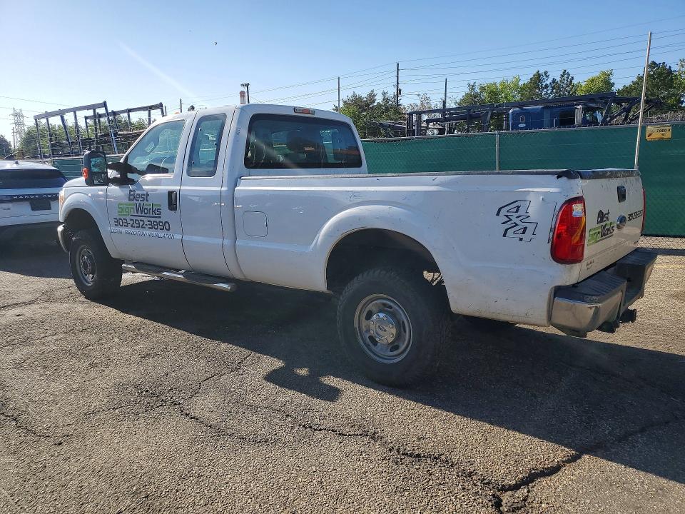 53042596 :رقم المزاد ، 1FT7X2B6XFEB31018 vin ، 2015 Ford F250 مزاد بيع