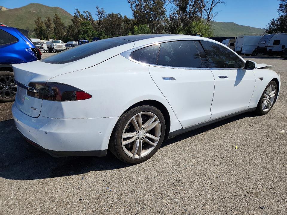 2015 Tesla Model S მანქანა იყიდება აუქციონზე, vin: 5YJSA1E23FF109097, აუქციონის ნომერი: 54634136