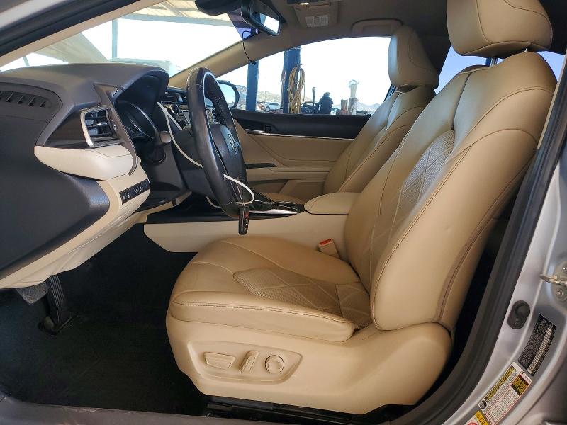 2018 Toyota Camry Hybrid მანქანა იყიდება აუქციონზე, vin: 4T1B21HK9JU504423, აუქციონის ნომერი: 53592376
