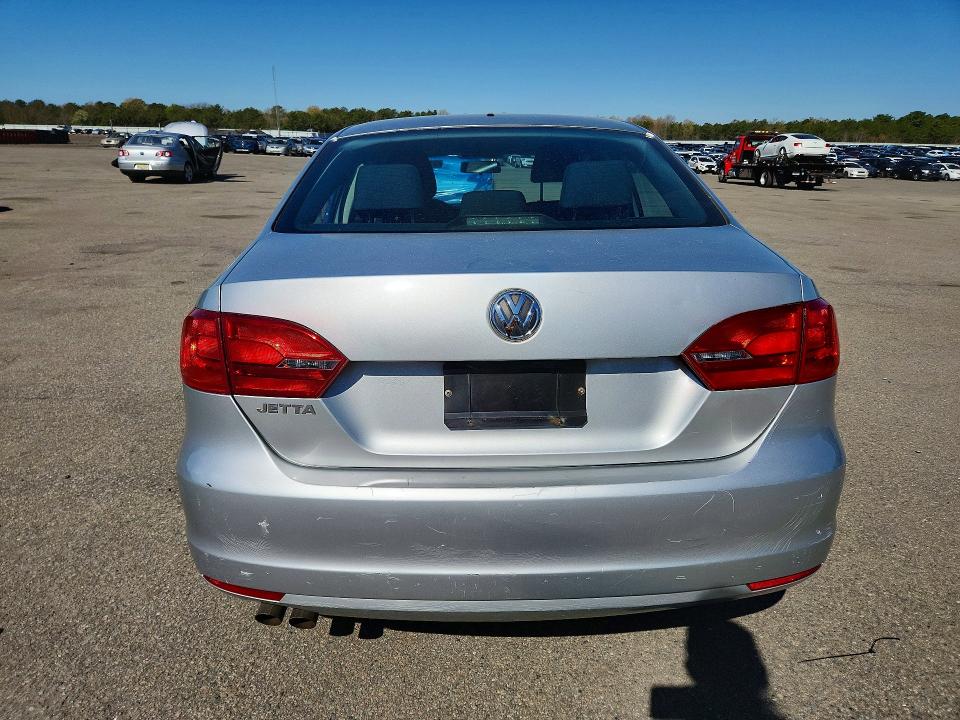 2011 Volkswagen Jetta მანქანა იყიდება აუქციონზე, vin: 3VW2K7AJ9BM390838, აუქციონის ნომერი: 51754666