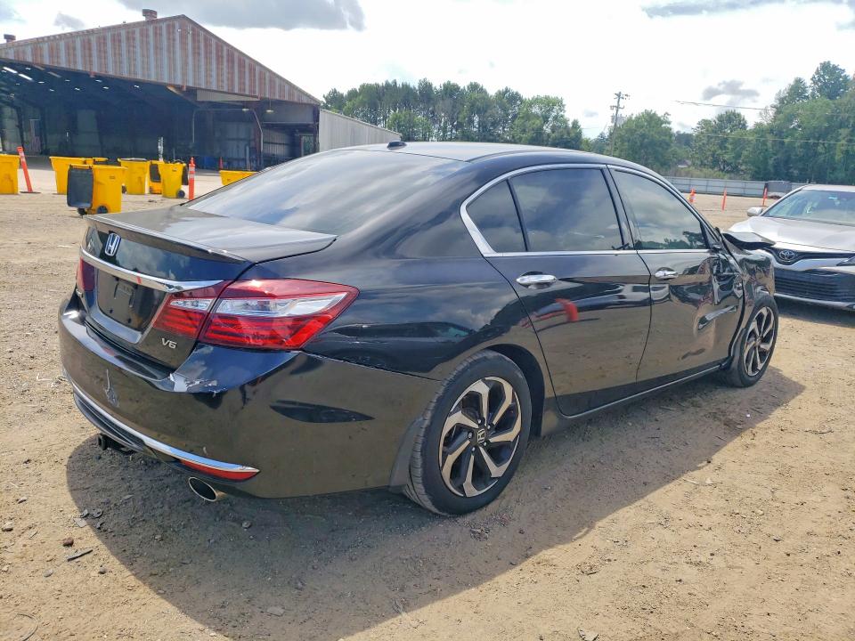Продажа на аукционе авто 2017 Honda Accord, vin: 1HGCR3F88HA036625, номер лота: 54116536