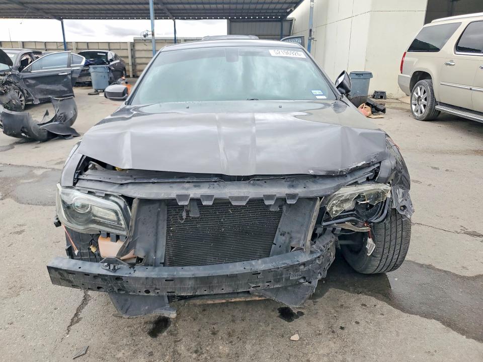 Продажа на аукционе авто 2016 Chrysler 300, vin: 2C3CCAAG9GH197606, номер лота: 52196926