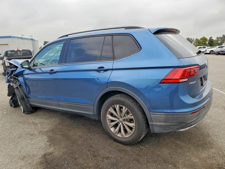 Продажа на аукционе авто 2019 Volkswagen Tiguan, vin: 3VV1B7AX4KM062747, номер лота: 53142816