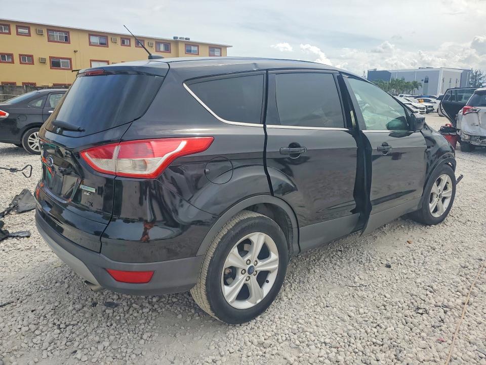 53392556 :رقم المزاد ، 1FMCU0GX8EUC31051 vin ، 2014 Ford Escape مزاد بيع