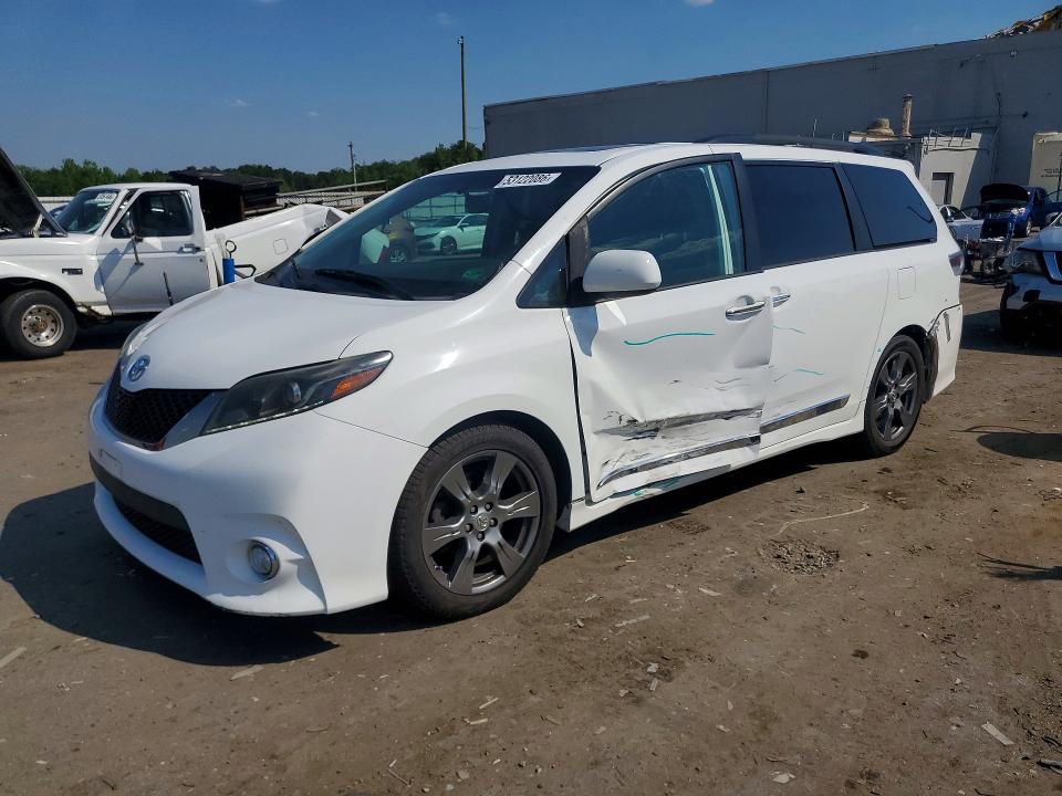 53122086 :رقم المزاد ، 5TDXZ3DC4HS818592 vin ، 2017 Toyota Sienna مزاد بيع