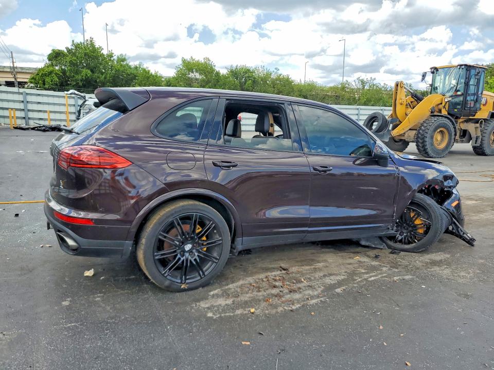 53883676 :رقم المزاد ، WP1AA2A2XHKA91838 vin ، 2017 Porsche Cayenne مزاد بيع