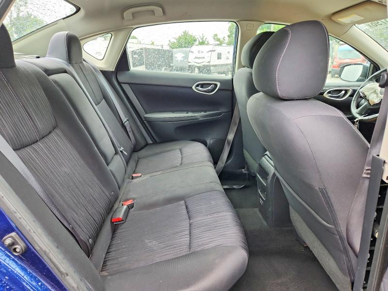 54273796 :رقم المزاد ، 3N1AB7AP1JY272621 vin ، 2018 Nissan Sentra مزاد بيع