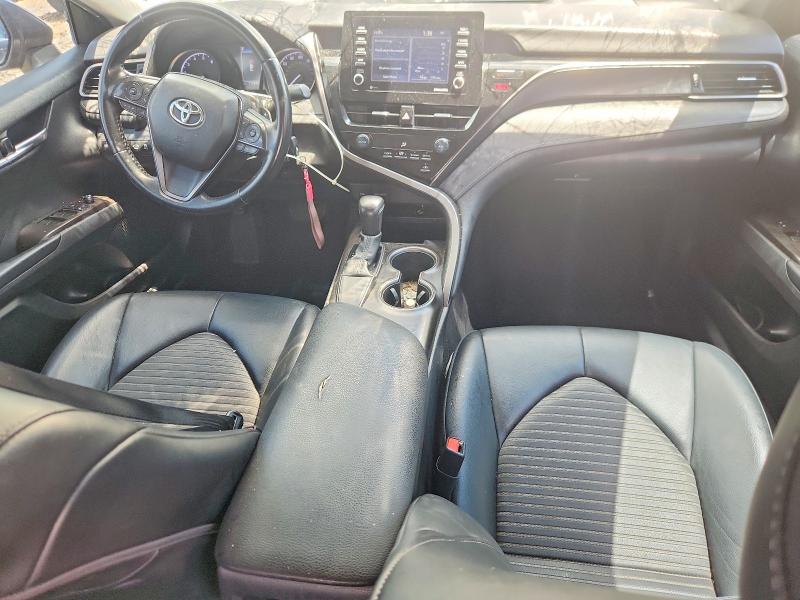 55089616 :رقم المزاد ، 4T1G11AK6MU409213 vin ، 2021 Toyota Camry مزاد بيع