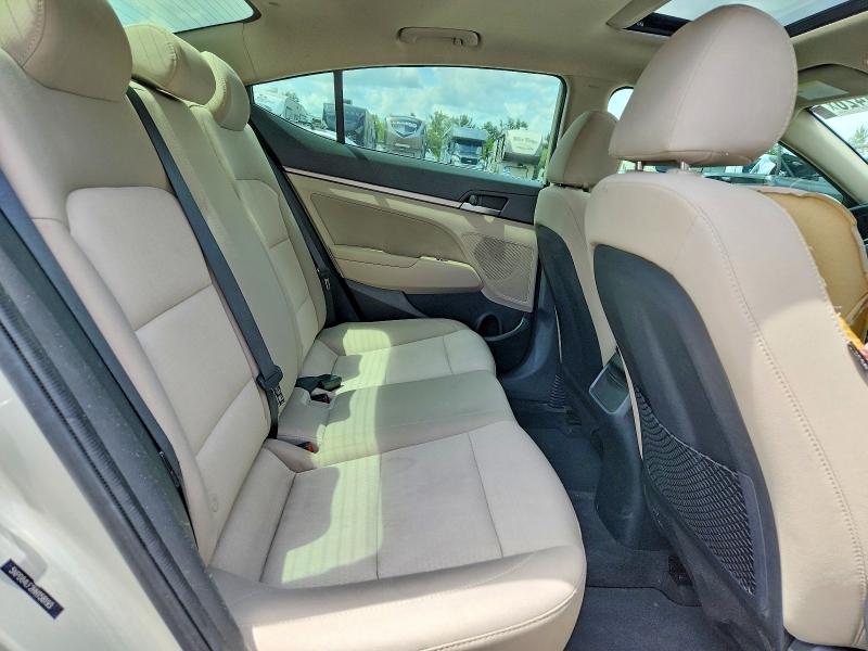 Продажа на аукционе авто 2017 Hyundai Elantra, vin: 5NPD84LF2HH158193, номер лота: 53951426