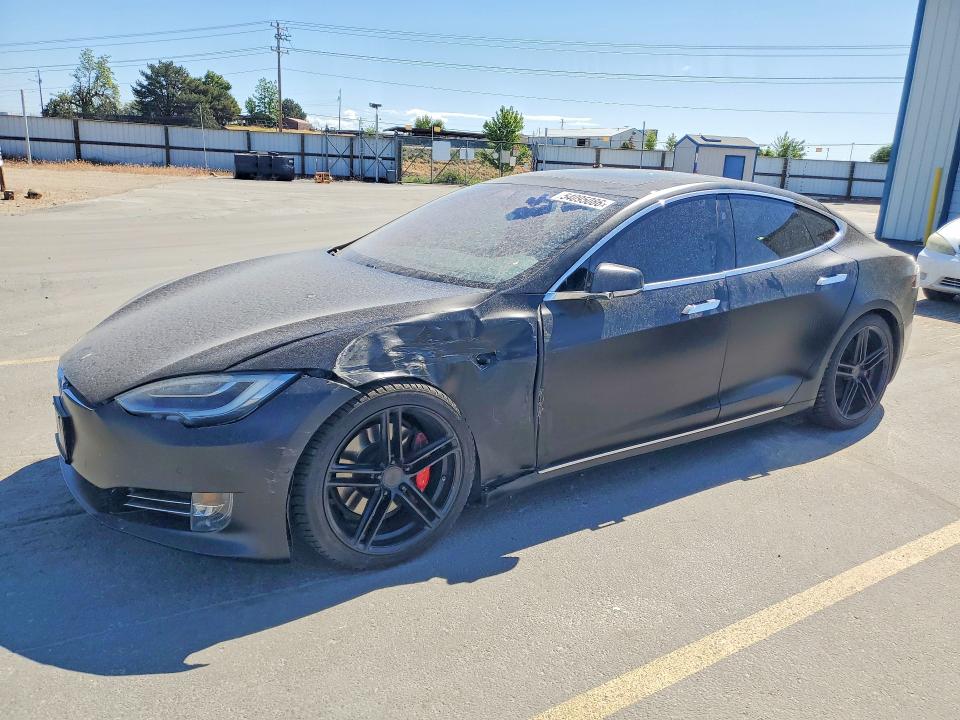 54095086 :رقم المزاد ، 5YJSA1E42JF296598 vin ، 2018 Tesla Model S مزاد بيع