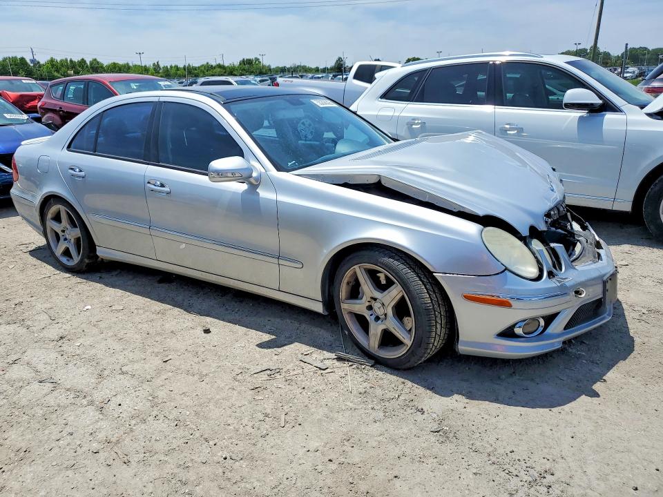 55206326 :رقم المزاد ، WDBUF56X49B435492 vin ، 2009 Mercedes-benz E مزاد بيع