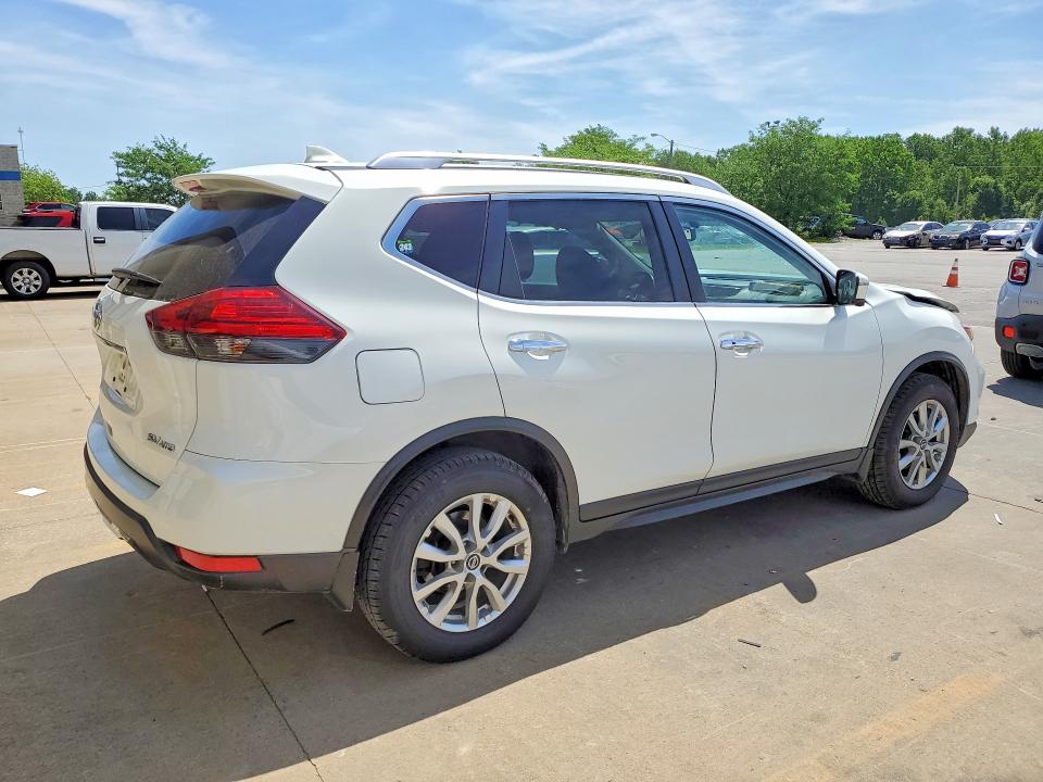 2017 Nissan Rogue მანქანა იყიდება აუქციონზე, vin: KNMAT2MV5HP521845, აუქციონის ნომერი: 55319566