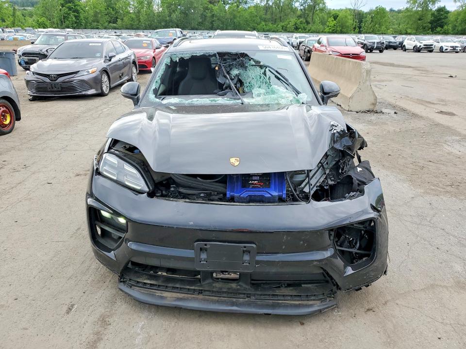 50416406 :رقم المزاد ، WP1AB2XA9SL153661 vin ، 2025 Porsche Macan مزاد بيع