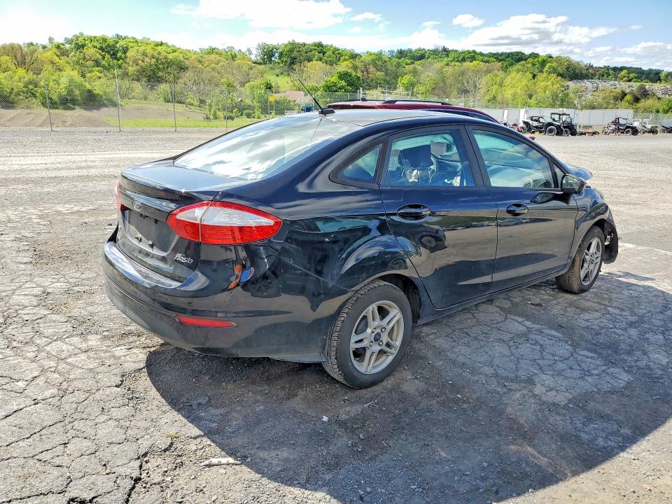 2018 Ford Fiesta მანქანა იყიდება აუქციონზე, vin: 3FADP4BJ2JM142235, აუქციონის ნომერი: 53810276