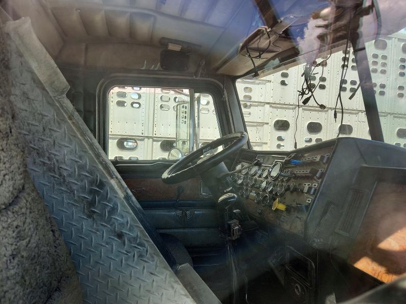 1995 Peterbilt 379 მანქანა იყიდება აუქციონზე, vin: 1XP5LB9XXSD381682, აუქციონის ნომერი: 53818106