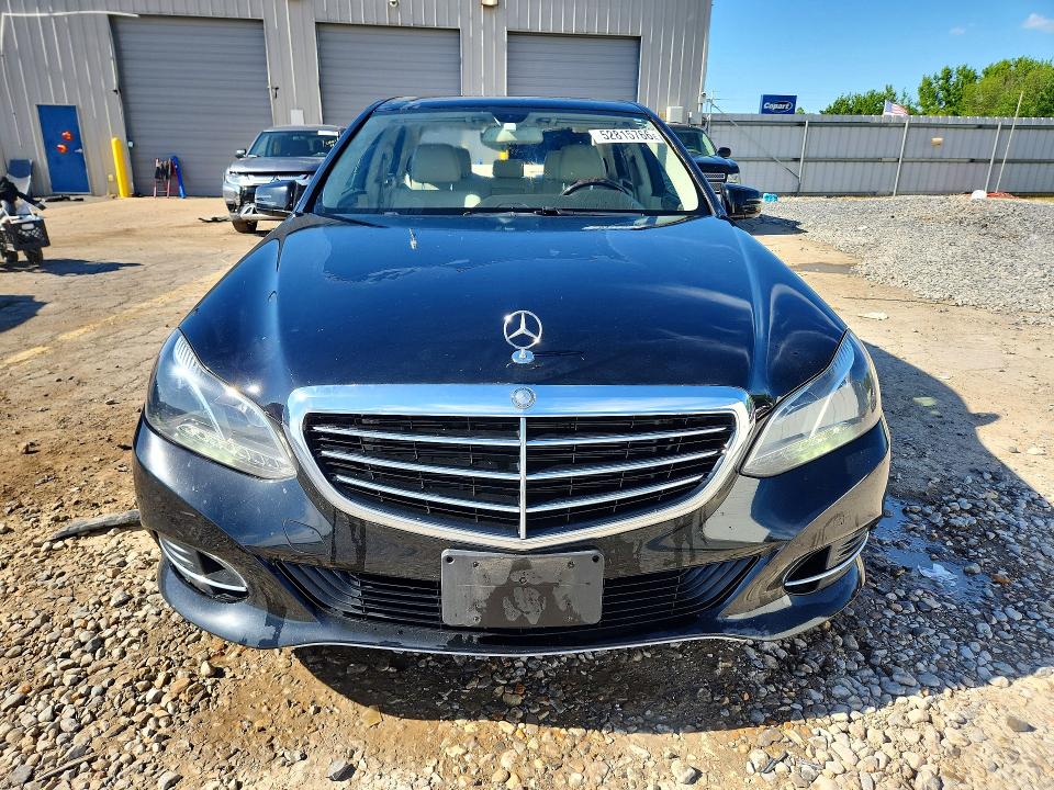 52815766 :رقم المزاد ، WDDHF8JBXEB043584 vin ، 2014 Mercedes-benz E مزاد بيع