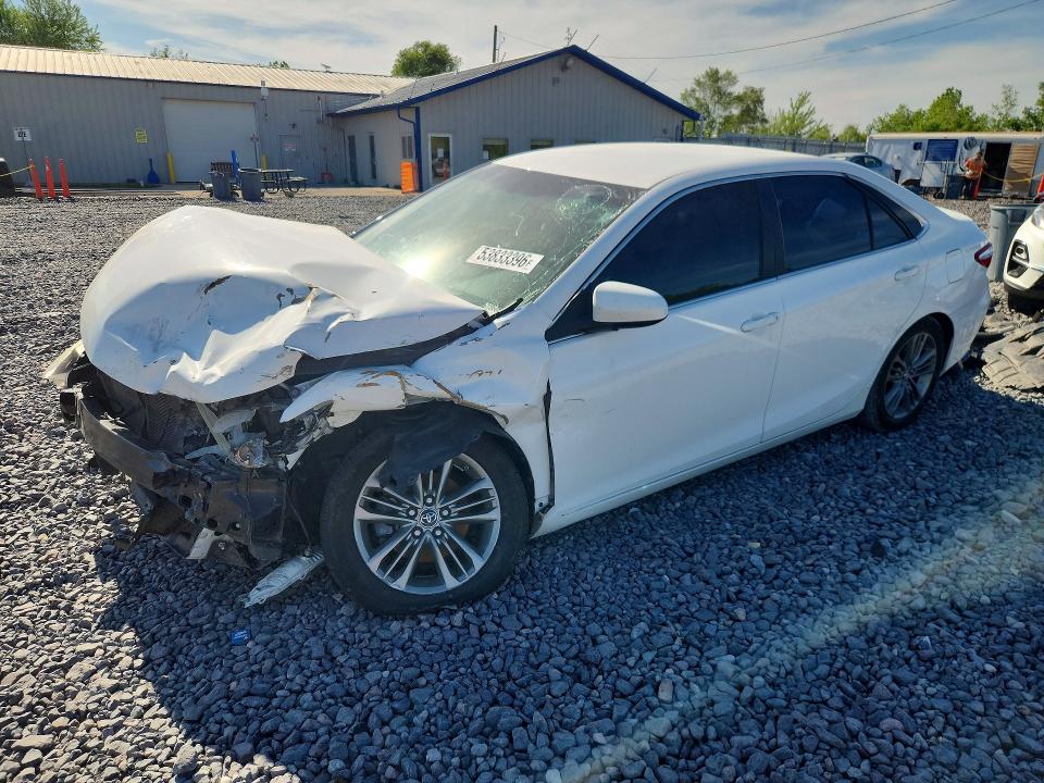 53833396 :رقم المزاد ، 4T1BF1FK1GU202110 vin ، 2016 Toyota Camry مزاد بيع
