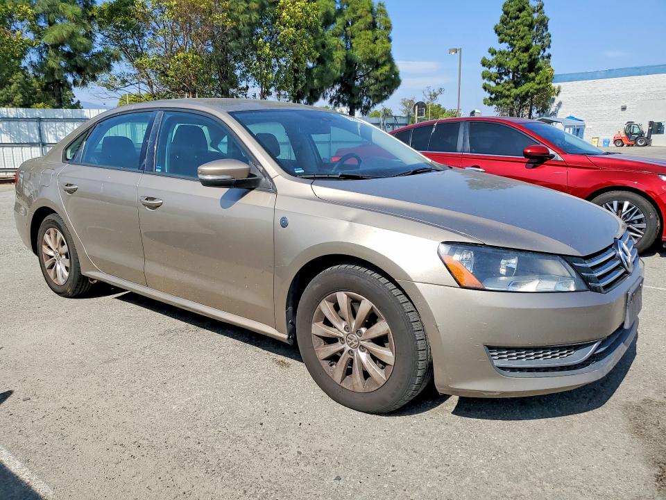 Продаж на аукціоні авто 2015 Volkswagen Passat, vin: 1VWAT7A37FC011286, номер лоту: 53551036