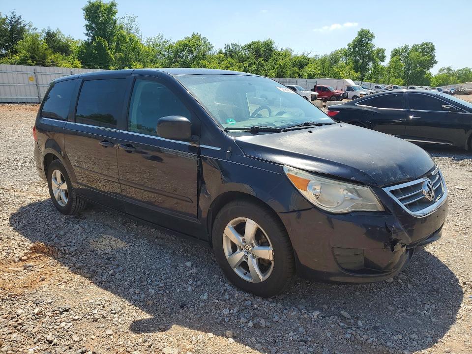 53524266 :رقم المزاد ، 2V4RW3D18AR272187 vin ، 2010 Volkswagen Routan مزاد بيع