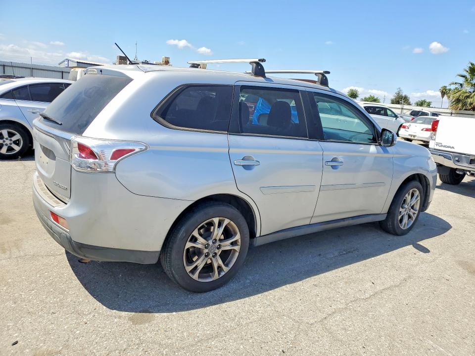 2014 Mitsubishi Outlander მანქანა იყიდება აუქციონზე, vin: JA4AD3A32EZ015597, აუქციონის ნომერი: 55224776